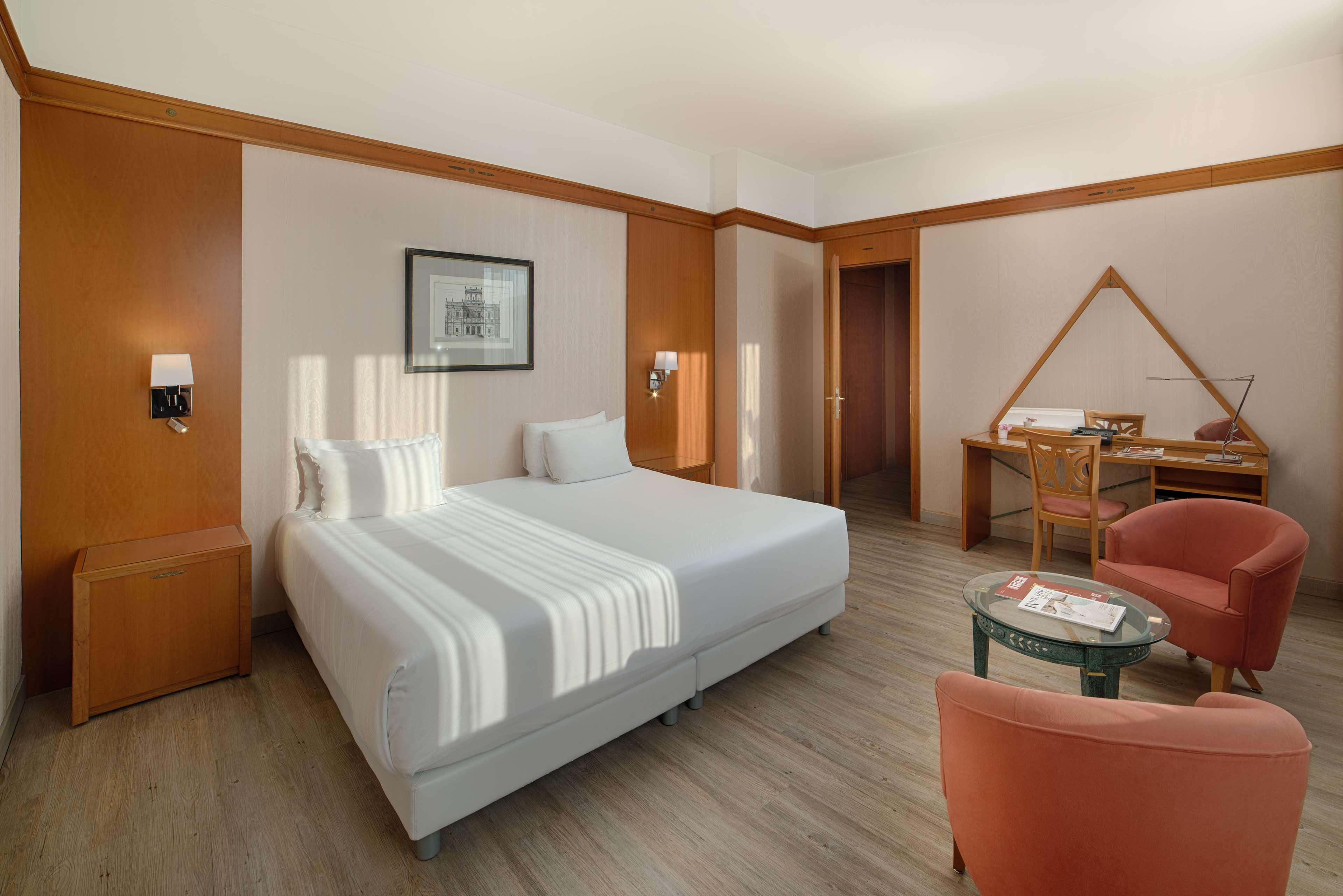 Nh Hotel 4*